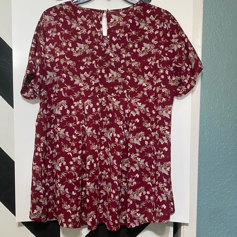 Sienna Sky Women's Top Size M - Picture 3 of 8